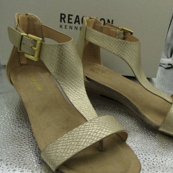 KENNETH COLE WOMEN'S SANDALS "GREAT GAL". SOFT GOLD. 6.5. NIB - Picture 2 of 11